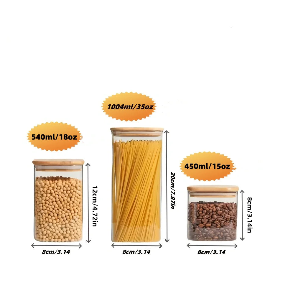 Set van glazen voorraadpotten met bamboe deksels voor het stijlvol bewaren van pasta, granen, koffie en snacks.