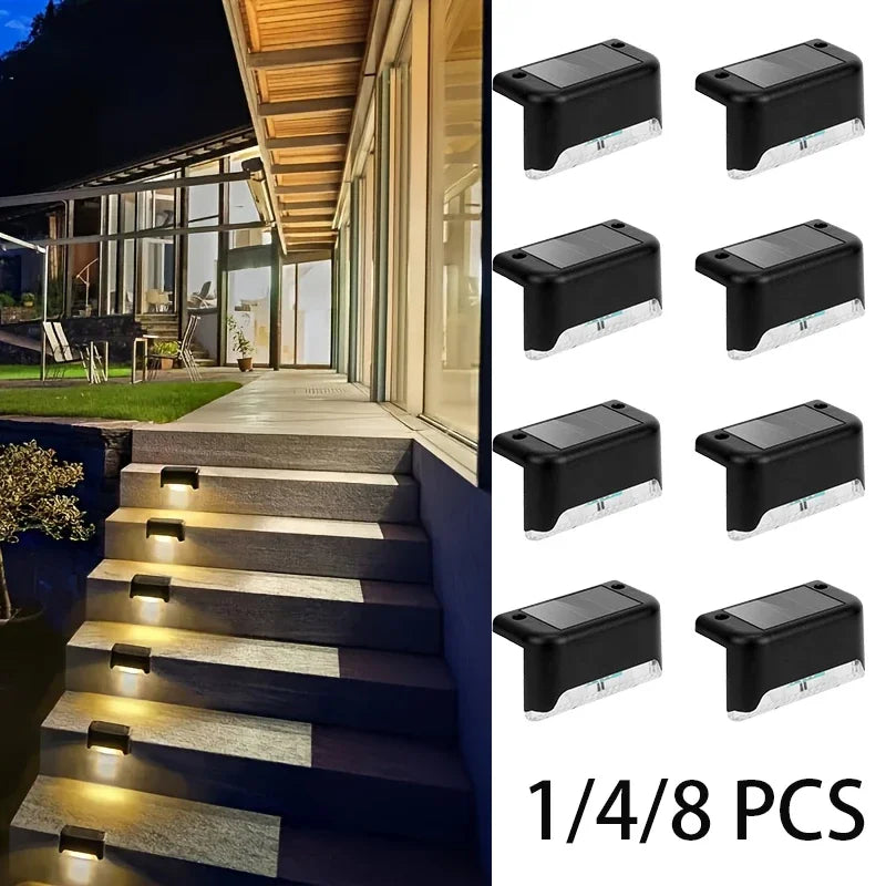 Solar padverlichting voor hekken, trappen en tuinpaden met warm wit LED licht op zonne-energie.